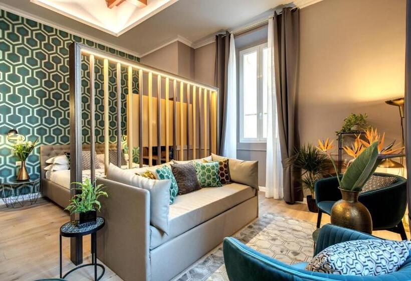 Suite Ejecutiva, Tree Charme Parliament Boutique