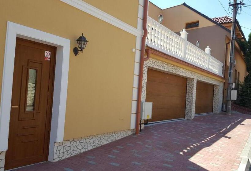 Номер Стандарт, Penzión Galéria