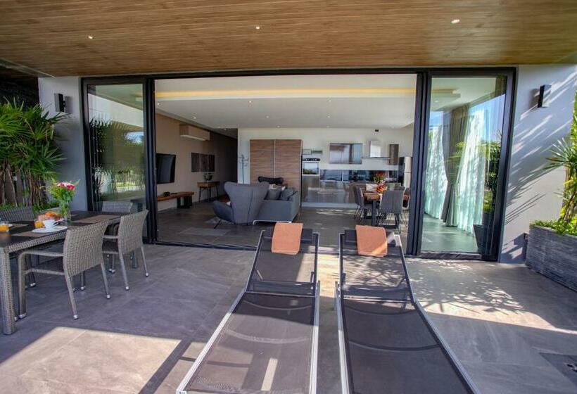 דירת חדר נוף לים, Ocean Rock Kalim