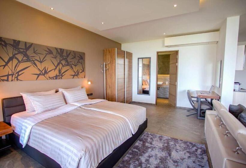 חדר סטודיו סטנדרד, Ocean Rock Kalim