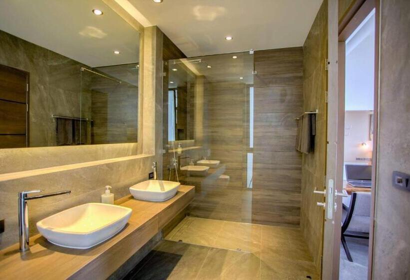 חדר סטודיו סטנדרד, Ocean Rock Kalim