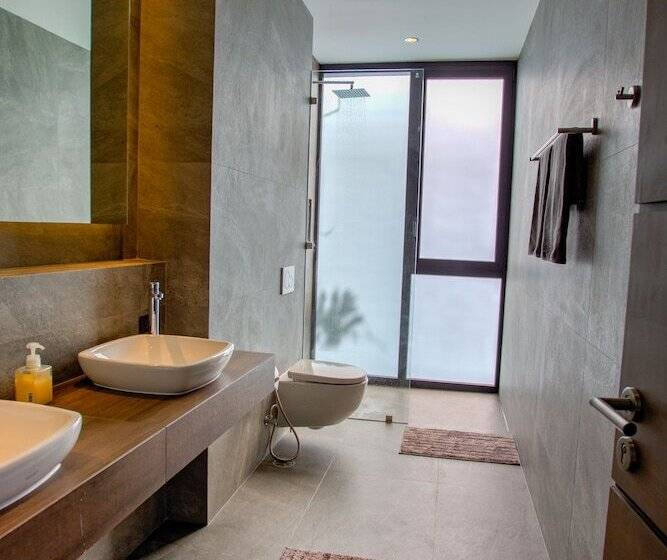 דירת חדר נוף לים, Ocean Rock Kalim