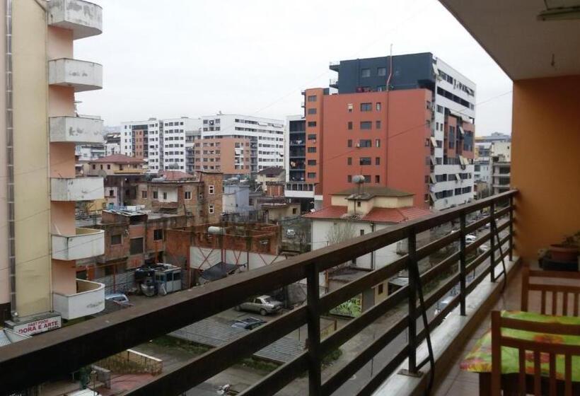 带共用浴室的标准房间, Home Sweet Home Guest House