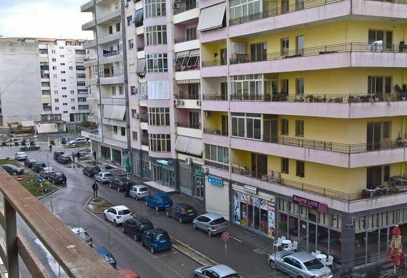 带共用浴室的标准房间, Home Sweet Home Guest House