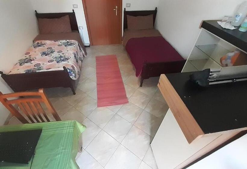 标准间带阳台, Home Sweet Home Guest House