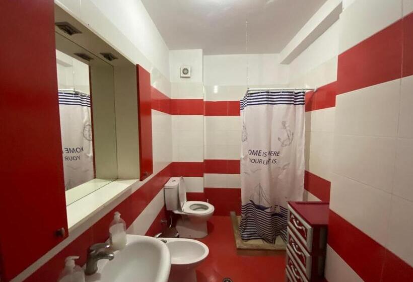 带共用浴室的标准房间, Home Sweet Home Guest House