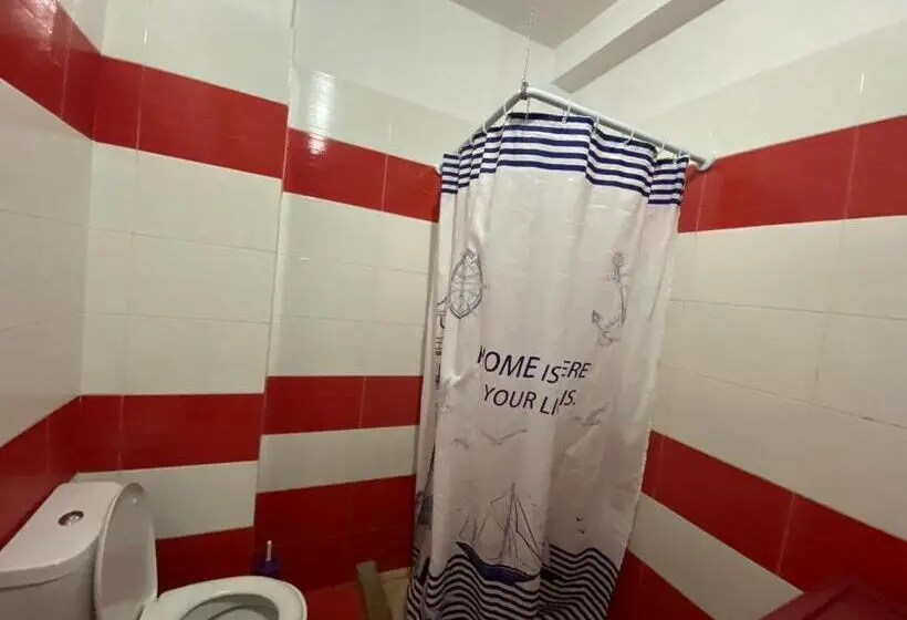 اتاق استاندارد با سرویس بهداشتی مشترک, Home Sweet Home   Guest House