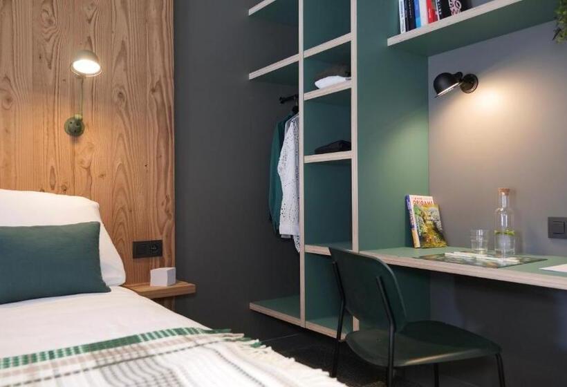 חדר סטנדרט נוף להרים, Plan B Hotel   Living Chamonix