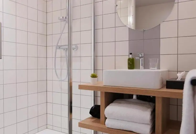 اتاق استاندارد با چشمانداز کوهستان, Plan B Hotel Living Chamonix