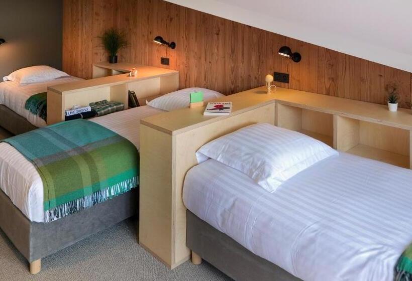 חדר משפחתי נוף להרים, Plan B Hotel   Living Chamonix