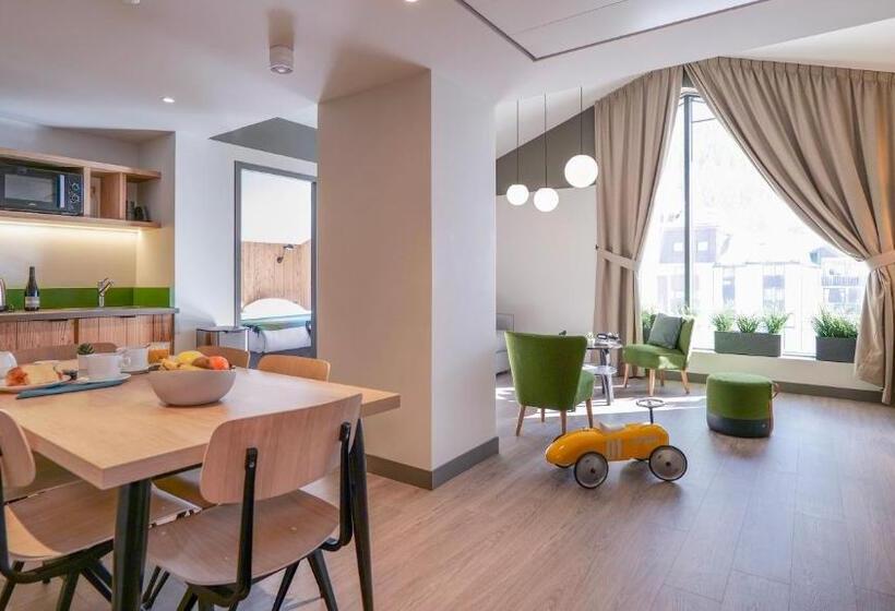 Апартаменты 2 Спальни, Plan B Hotel   Living Chamonix