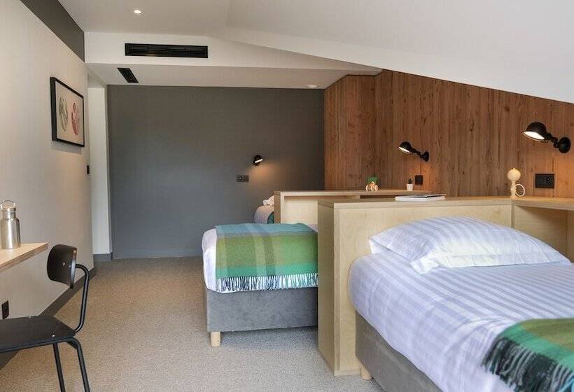 חדר משפחתי נוף להרים, Plan B Hotel   Living Chamonix