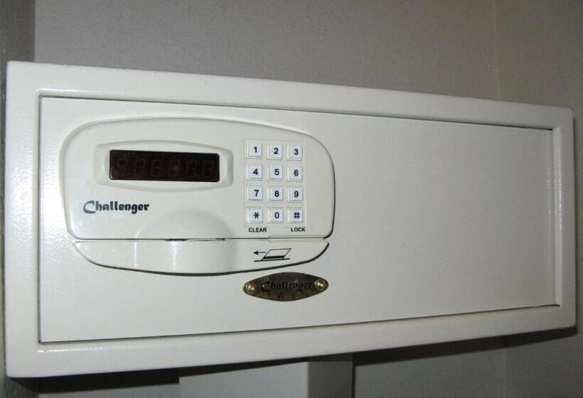 شقة غرفتين, Bellingham Lodge