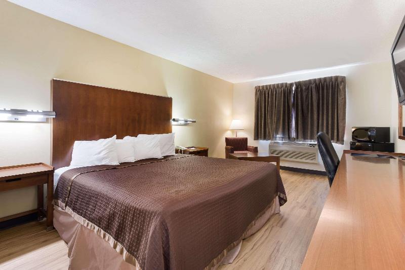 חדר סטנדרט עם מיטת קינג, Rodeway Inn