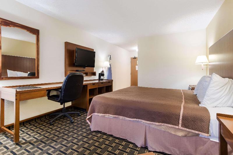 חדר סטנדרט עם מיטת קינג, Rodeway Inn