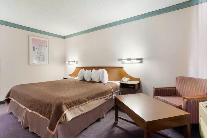 Стандартный Номер Кровать Кинг, Rodeway Inn