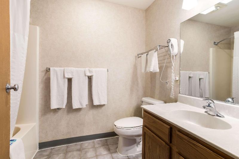 חדר סטנדרט עם מיטת קינג, Rodeway Inn