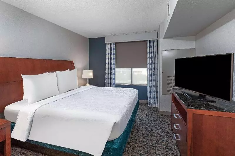 キングサイズベッドのスタンダードルーム, Surestay Hotel By Best Western Florence