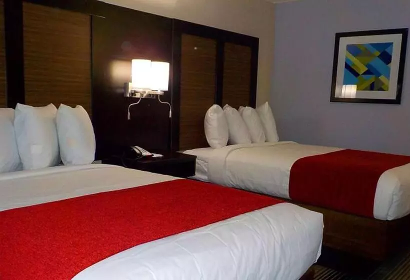 ２ダブルベッドのスタンダードルーム, Surestay Hotel By Best Western Florence