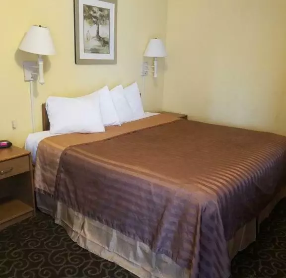身障者適用キングサイズベッドルーム, Travelodge By Wyndham Wenatchee