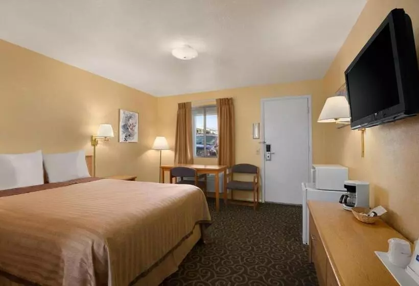 キングサイズベッドのスタンダードルーム, Travelodge By Wyndham Wenatchee