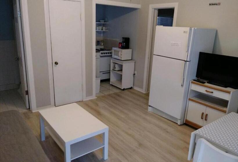 شقة غرفة واحدة, Tropical Sky Ranch Motel