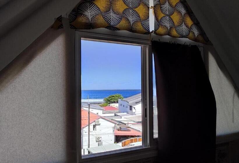 تختخواب در اتاق مشترک, ô Passage   Kaz Auberge