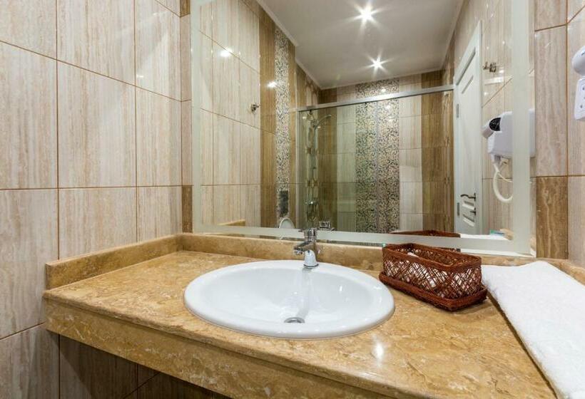 バルコニー付きスタンダードルーム, Siena Palace