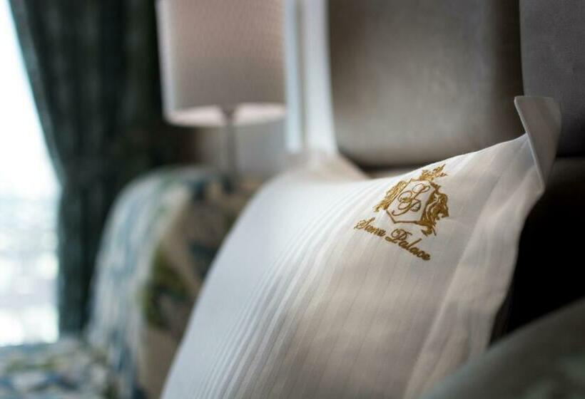 バルコニー付きスタンダードルーム, Siena Palace