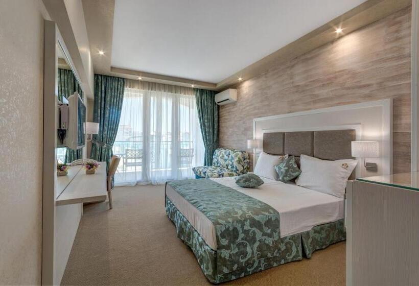 バルコニー付きスタンダードルーム, Siena Palace