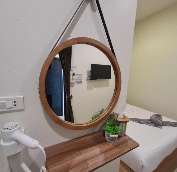 شقة غرفة واحدة, Samed Your House