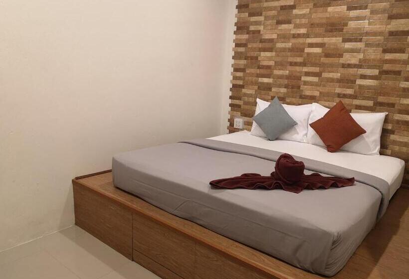 شقة غرفة واحدة, Samed Your House