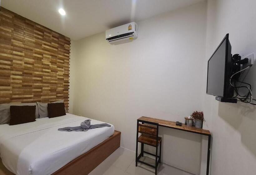 شقة غرفة واحدة, Samed Your House