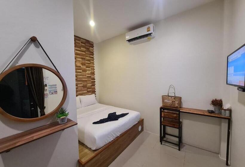 شقة غرفة واحدة, Samed Your House