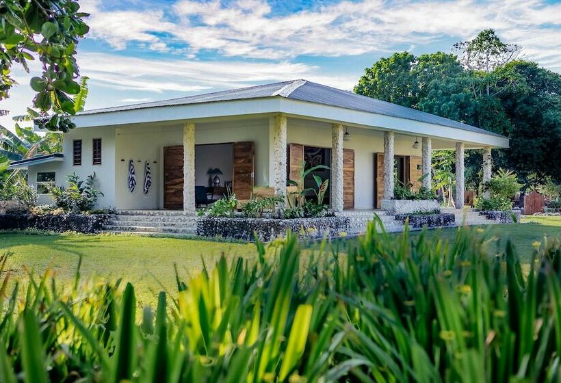 וילה עם 4 חדרי שינה, Nakatumble