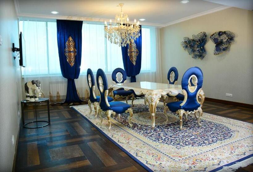 1 Bedroom Penthouse Apartment, Arai Plaza