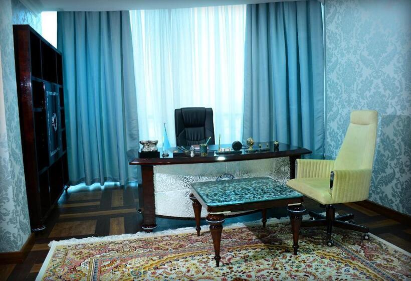 1 Bedroom Penthouse Apartment, Arai Plaza