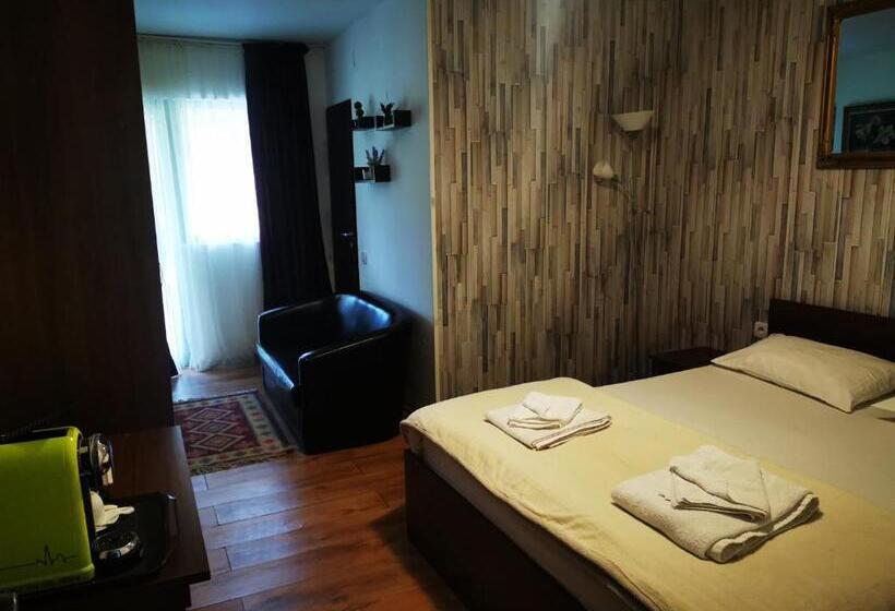 Номер Стандарт с Балконом, Casa De Vacanta Predeal