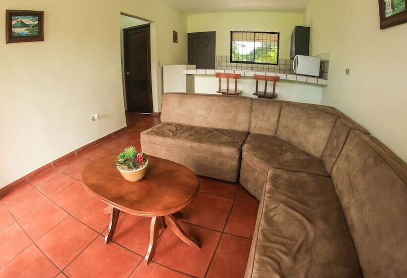 آپارتمان خانوادگی 2 خوابه, Condo S Vista Al Volcan