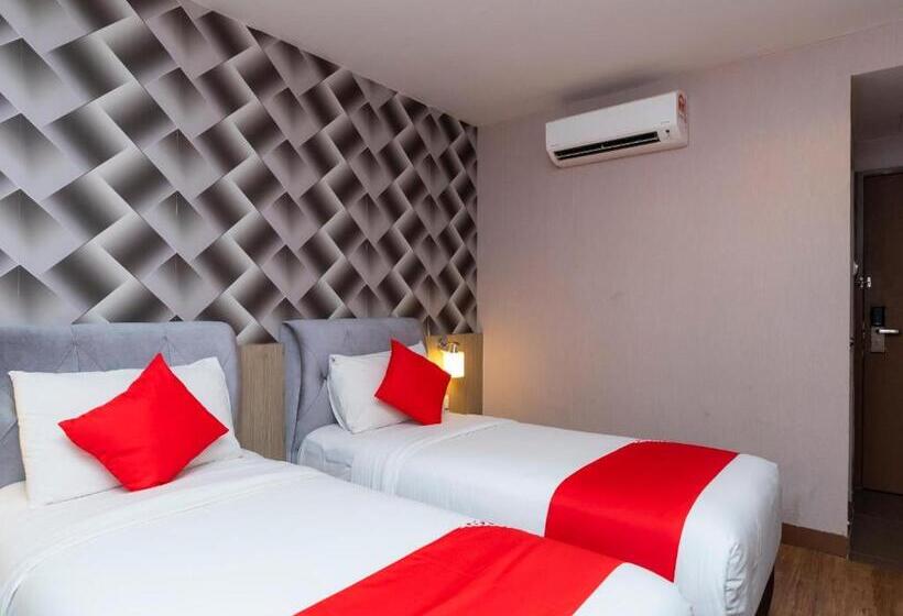 Quarto Estandar, 101 Ulu Tiram