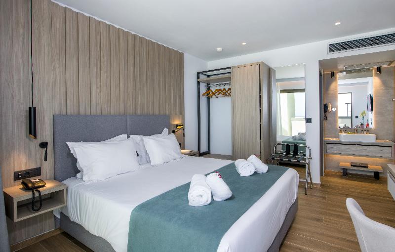 סוויטת אקזקיוטיב נוף לים, Myrion Beach Resort & Spa   Adults Only