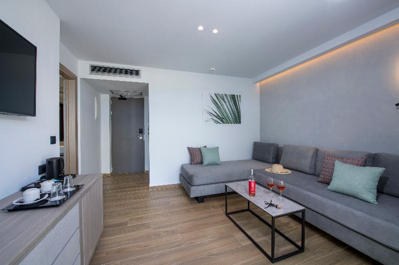 סוויטה אקזקיוטיב, Myrion Beach Resort & Spa   Adults Only