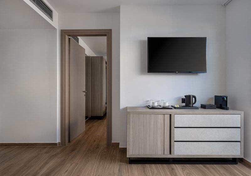 סוויטה אקזקיוטיב, Myrion Beach Resort & Spa   Adults Only