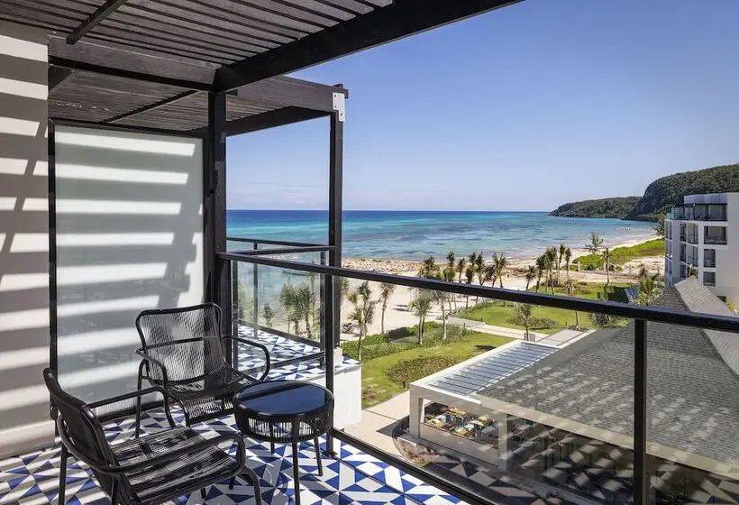 چشم‌انداز دریای سوئیت جونیور پرستیژ, Ocean Eden Bay - Adults Only - All Inclusive