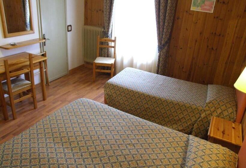 バルコニー付スタンダード４ベッドルーム, Cimone