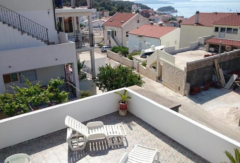 带海景的标准工作室, Villa Paladina