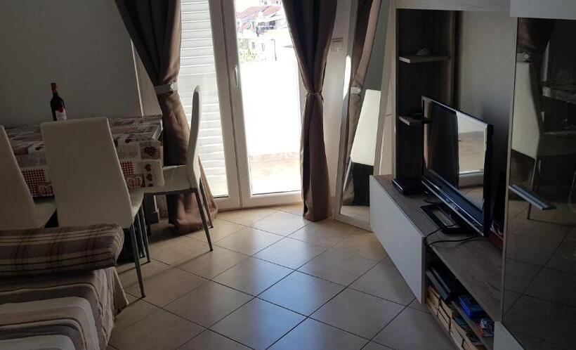 带1个卧室的豪华公寓, Villa Paladina