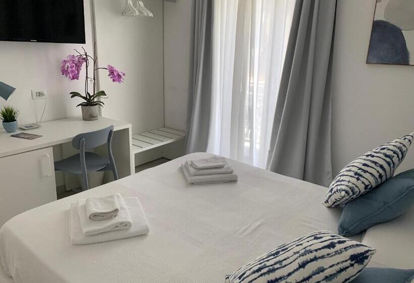 غرفة سوبيريور مزودة بشرفة, L'ancora B&b