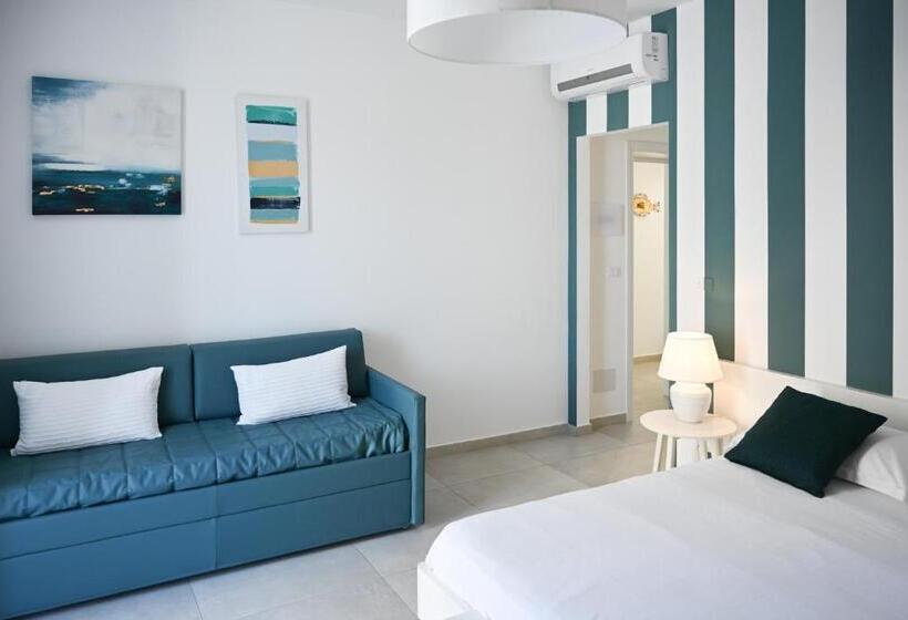 Трехместный Номер Стандарт с Балконом, L'ancora B&b