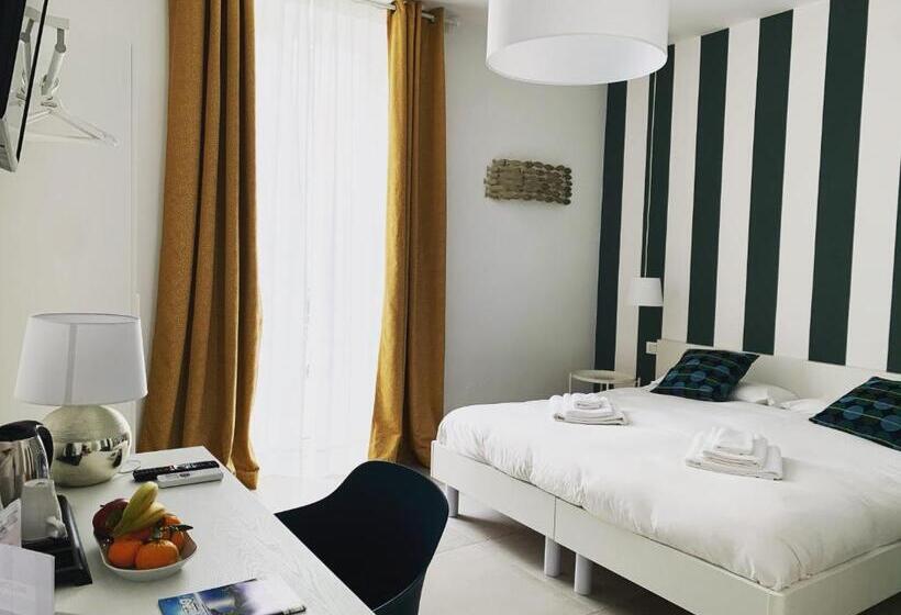 غرفة سوبيريور مزودة بشرفة, L'ancora B&b